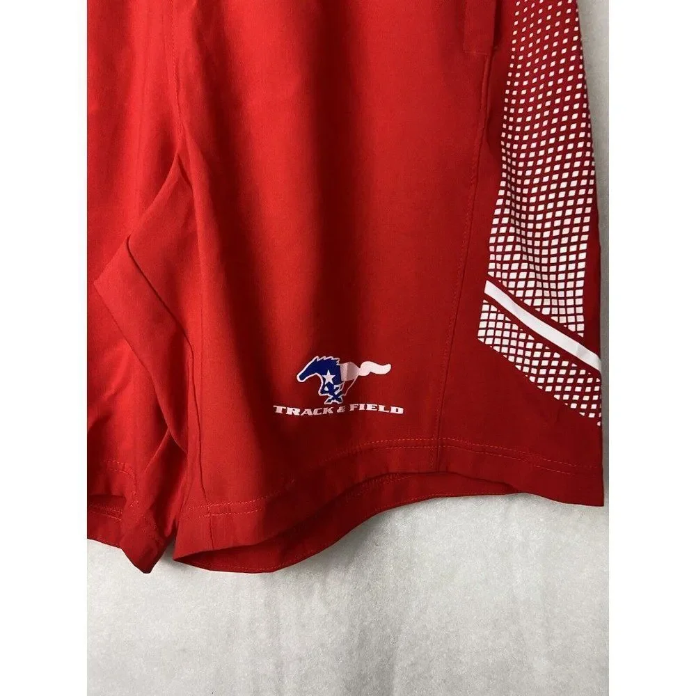 Under Armour Men's Size large Track and Filed Red with pockets  shorts - Picture 2 of 10